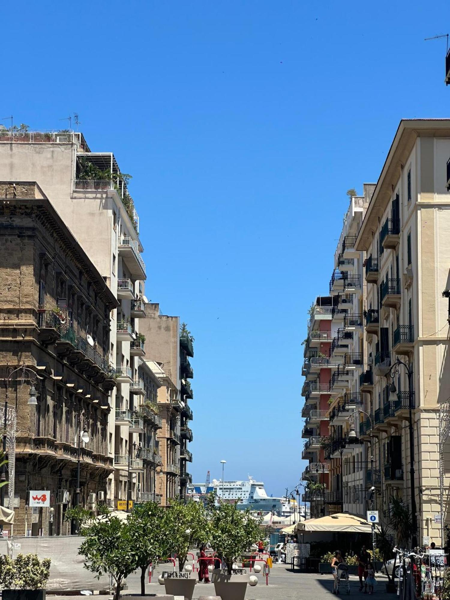 Casa Politeama Florio Apartment Palermo Exterior photo
